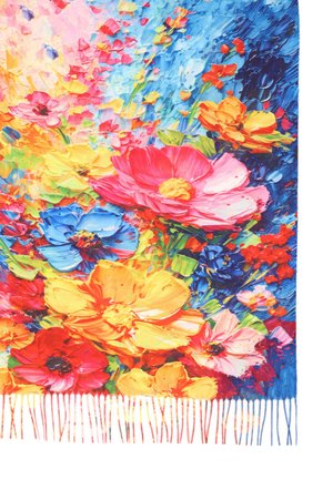 Kolorowy szal kwiatowy z żywymi różowymi, niebieskimi, żółtymi i czerwonymi kwiatami na niebieskim tle. Wykończony frędzlami na krawędziach.