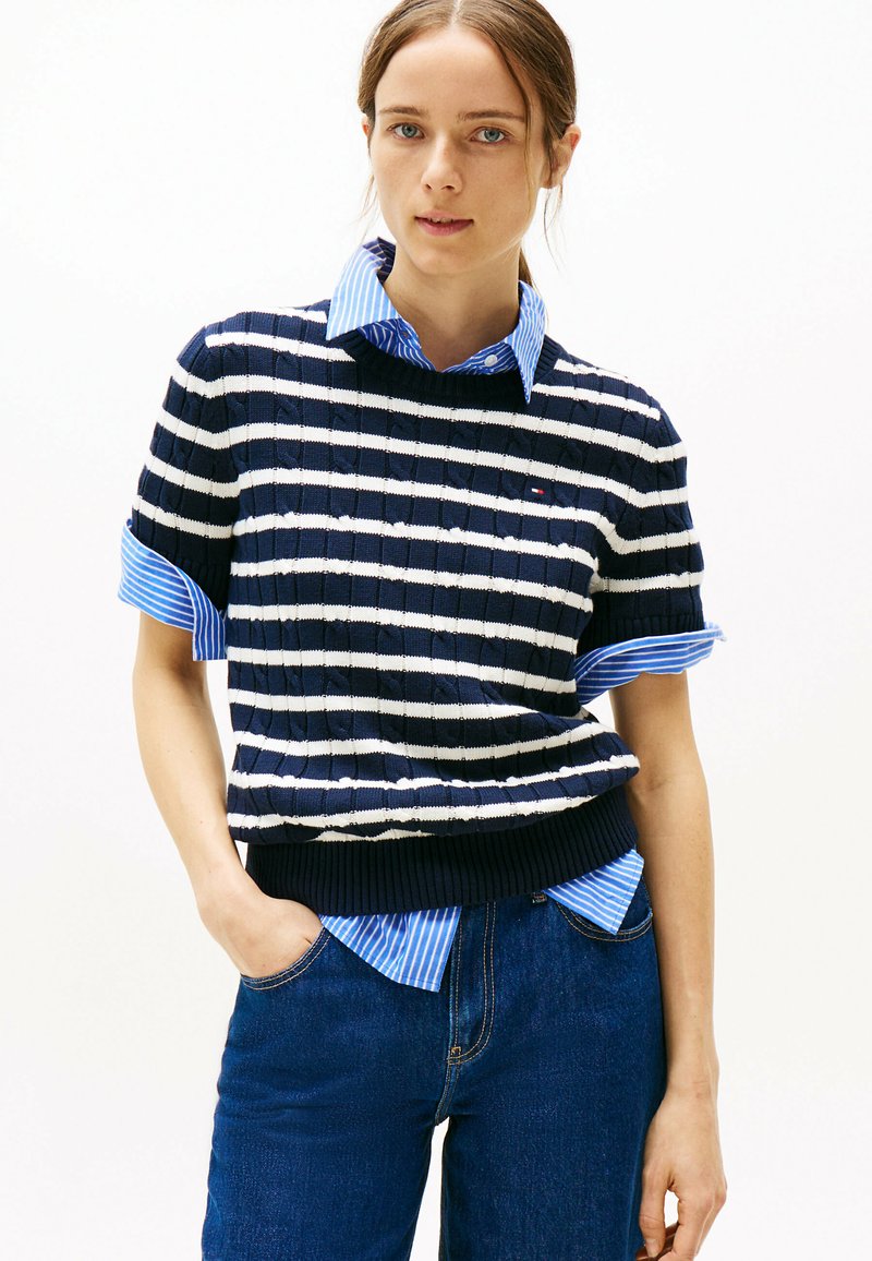 Tommy Hilfiger - CABLE SHORT SLEEVE - T-Shirt print - dark night navy ivory petal, Vergrößern