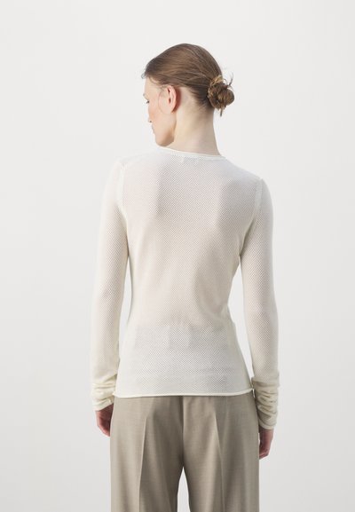 Filippa K POCKET - Langarmshirt - chalk white