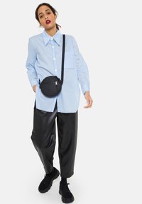 Eastpak ADA x SMILEY - Schoudertas - matte black