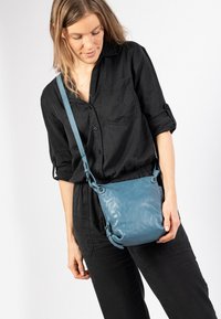 Aunts & Uncles MRS CHOCOLATE COOKIE - Borsa a tracolla - coronet blue