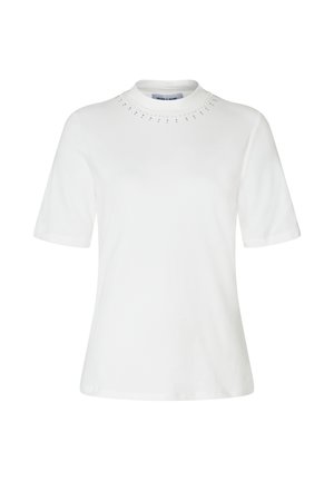Weißes T-Shirt mit kurzen Ärmeln und hohem Hals, das eine dekorative Reihe kleiner, klarer Glitzersteine nahe dem Kragen aufweist.