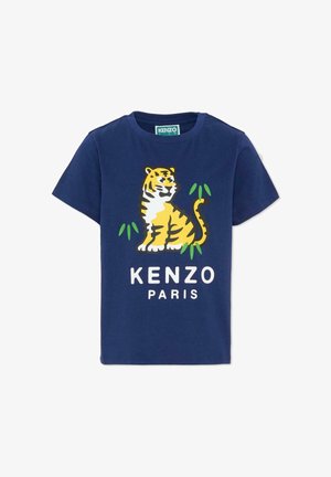 Maglietta di cotone blu navy con una grafica giocosa di una tigre gialla e accenti di bambù verdi, con il testo "KENZO PARIS" in bianco.