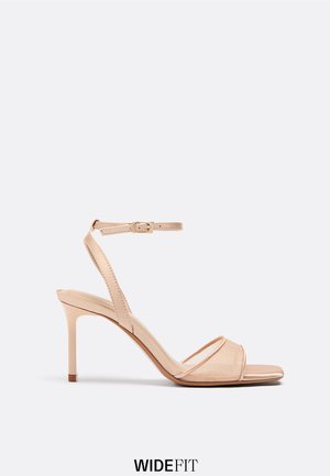Stradivarius WIDE FIT - High Heel Sandalette - beige