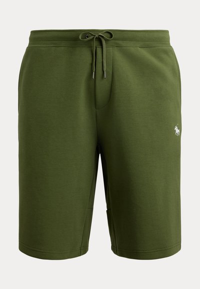 Olivzaļas kokvilnas šorti ar aukliņu jostasvietā un mazu baltu izšūtu polo spēlētāja logotipu labajā augšstilbā.