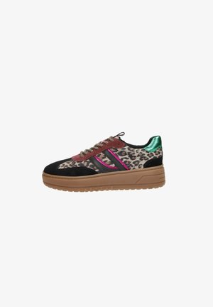 SUB55 Trainers - zwart