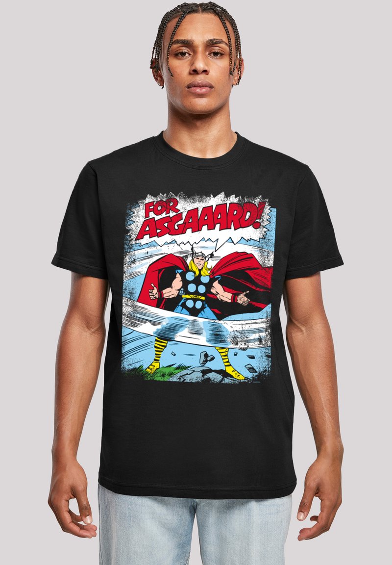 Svart bomull T-skjorte med trykket tegneserie-stil design av en helt med kappe, omgitt av aksjonslinjer og teksten "FOR ASGAARD!"