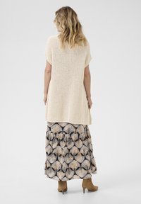 Cream GIVEME  - Liemenė - ancient scroll