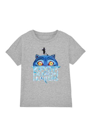 Gray short-sleeve T-shirt featuring a blue cartoon cat with glowing yellow eyes and a black-hatted figure above, text reads "KPOP DEMON HUNTERS."