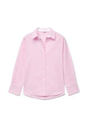 Chemise à manches longues rayée verticalement rose et blanche, avec col et larges poignets, posée à plat sur un fond blanc.