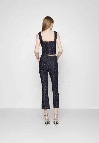 Cinq à Sept ORA PANT - Jean bootcut - indigo