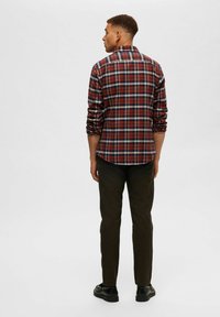 Selected Homme SLIMOWEN-BRUSHED NOOS - Overhemd - burnt henna