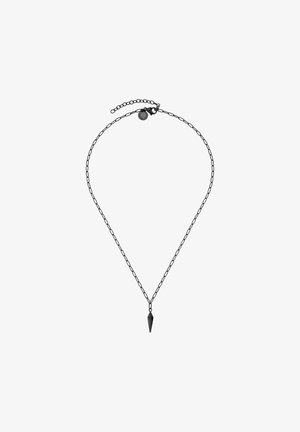 Collier en chaîne noire avec un pendentif pointu. Maillons métalliques légers, longueur ajustable avec un fermoir et une chaîne d'extension. Design simple.