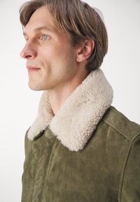 Schott AVIATEUR  - Bomberjacke - khaki