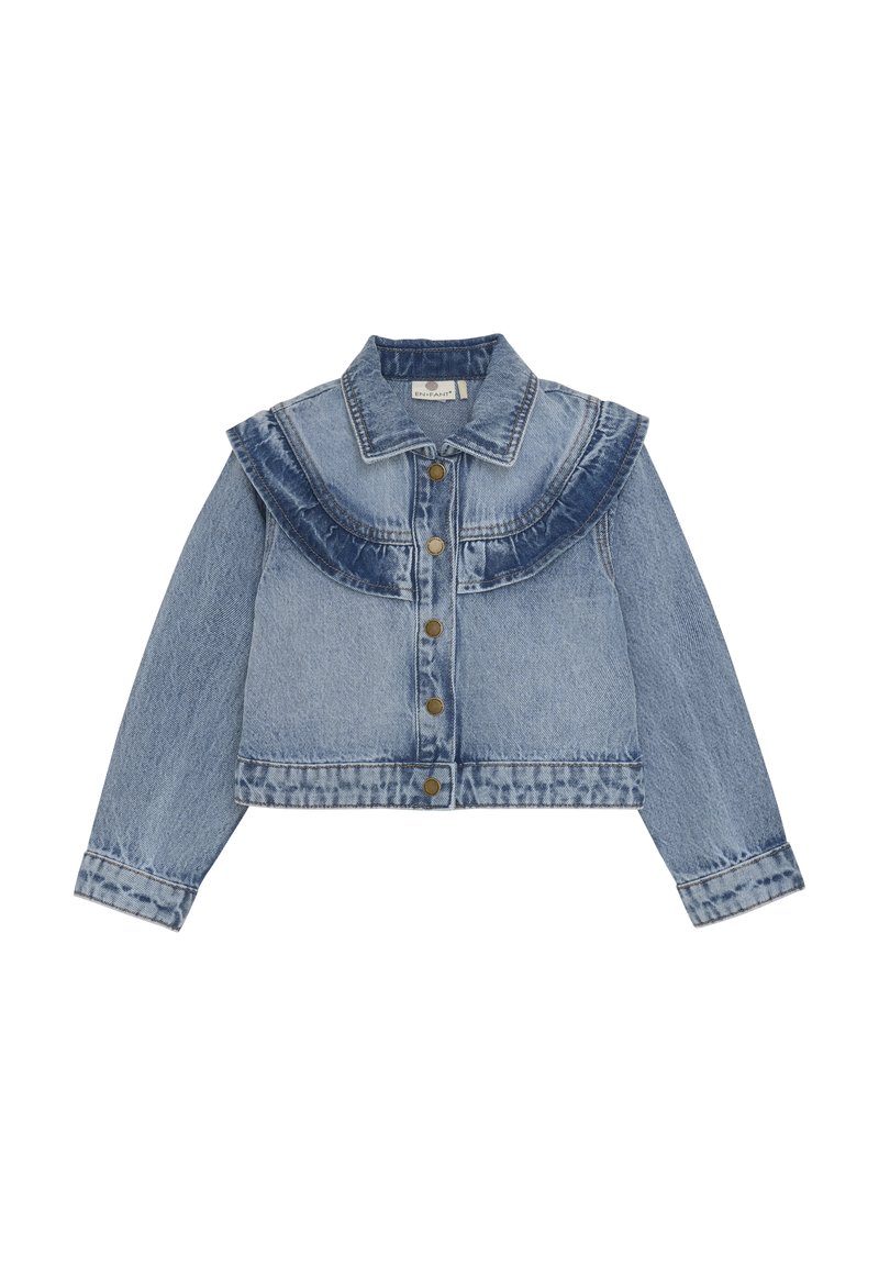 Ljusblå denimjacka med volangkrage, knappstängning och långa ärmar. Slitet utseende med kontrasterande tygdetaljer.