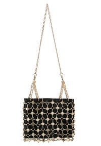 Bolso rectangular negro con cadena dorada y patrón decorativo de círculos y anillos dorados que cubre el bolso.
