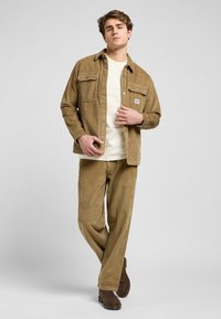 Lee WORKWEAR - Chaqueta fina - dark khaki