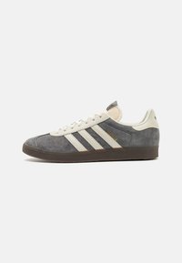 GAZELLE UNISEX - Sneakers - grey five/off white