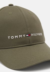 Tommy Hilfiger ESSENTIAL UNISEX - Naģene - utility olive