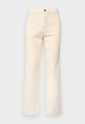 Kremkrāsas kokvilnas džinsi ar taisnu kāju dizainu, kuriem ir priekšējā pogu aizdare un standarta piecu kabatu stilistika.