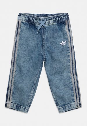 adidas Originals, FIREBIRD UNISEX - Jean coupe décontractée - worn blue denim