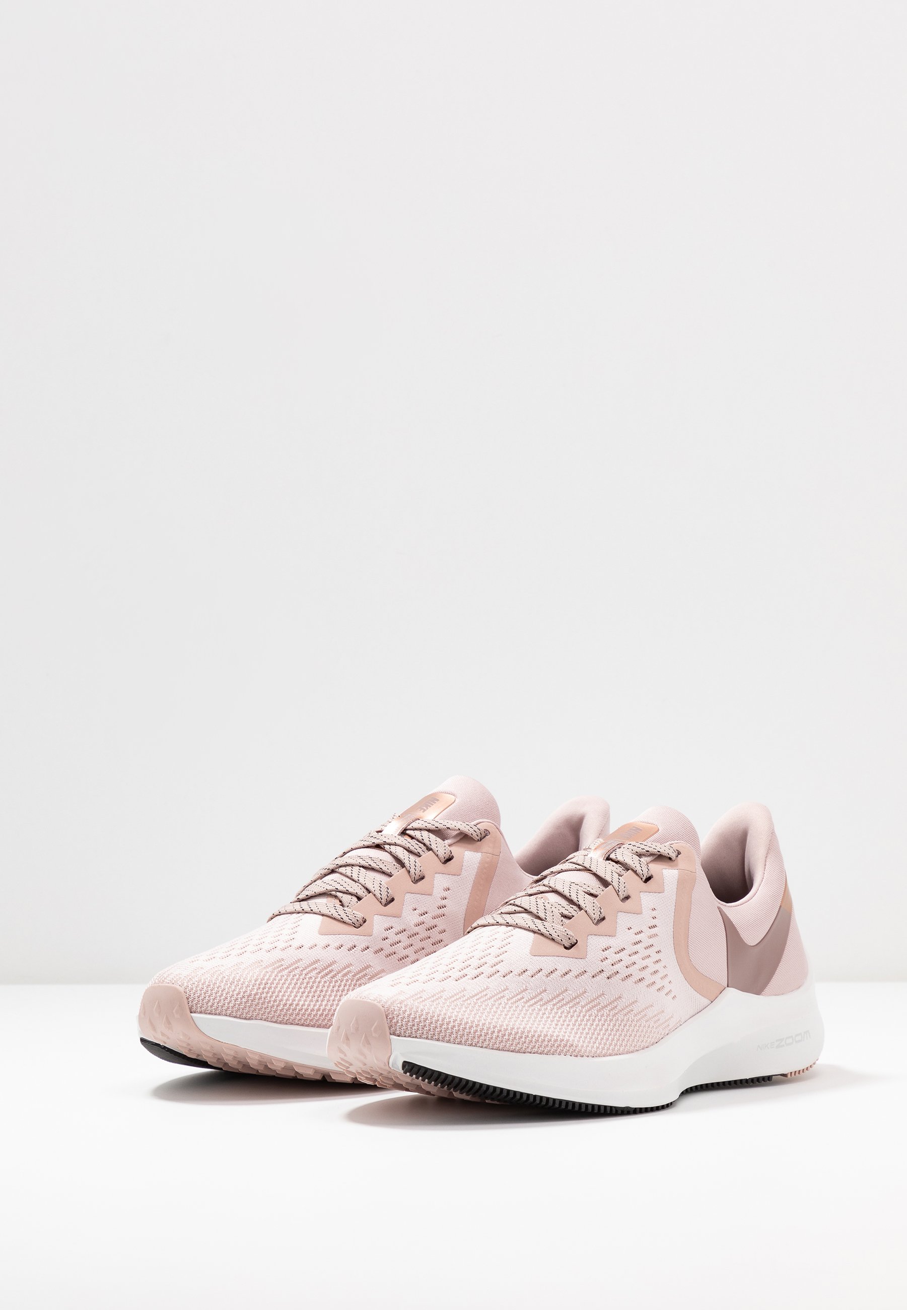 Nike Performance ZOOM WINFLO Nøytrale løpesko stone Nike Performance ZOOM WINFLO Nøytrale løpesko barely