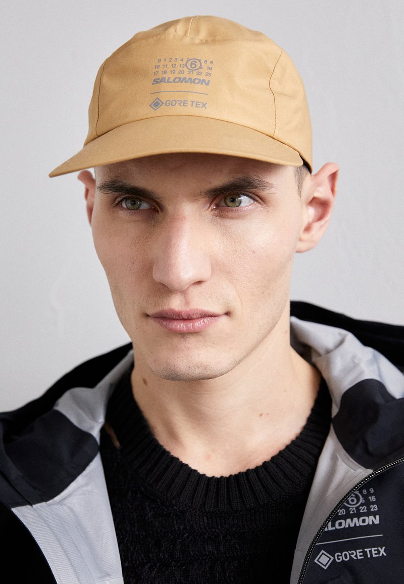 MM6 Maison Margiela HAT UNISEX - Boné - iced coffee