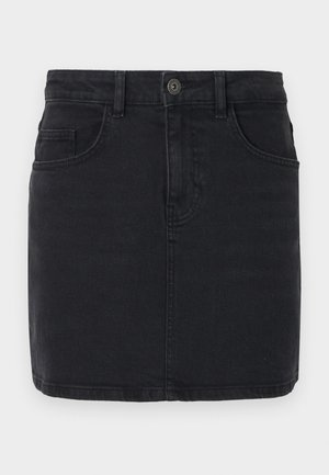 Sort denim nederdel med tætsiddende design, fem-lomme stil og knaplukning foran. Har diskrete syningsdetaljer og en lige kant.