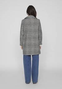 VILA Petite Cappotto classico - black