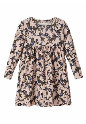 Robe à manches longues pour tout-petit avec une taille froncée, présentant une base rose et un motif floral intégral dans des tons bleus et verts.