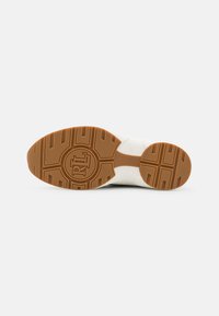 Lauren Ralph Lauren RYLEE MONOGRAM JACQUARD SNEAKER - Sapatilhas - navy/vanilla/deep saddle tan
