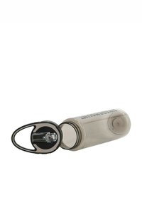 Bouteille d'eau en plastique gris transparent avec un couvercle noir à charnière, une paille intégrée et un côté gravé avec "Sweat Enough."