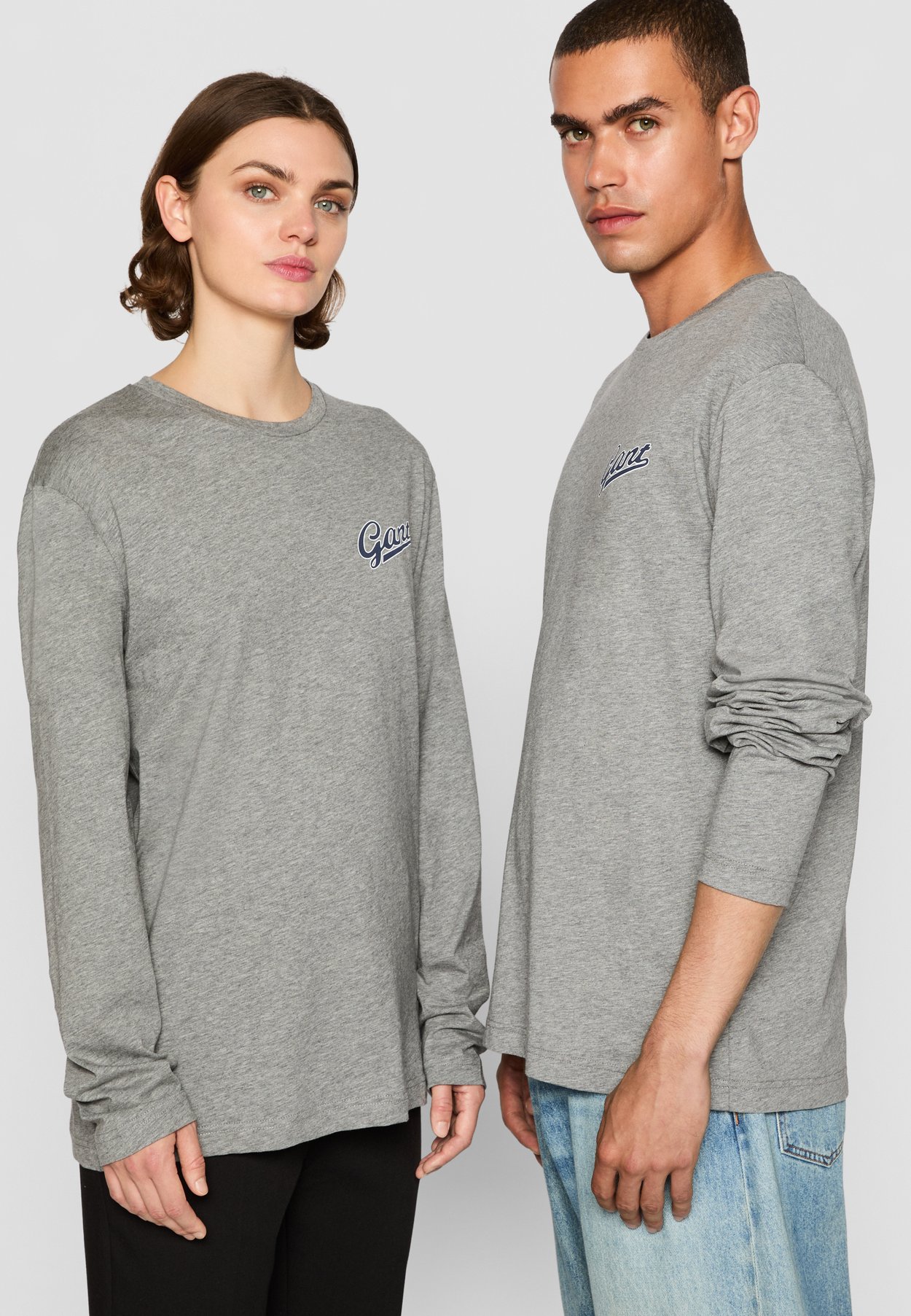 EXCLUSIVE HERITAGE 2.0 GRAPHIC LS TSHIRT