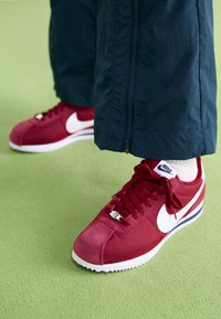 CORTEZ - Zapatillas - team red/white/midnight navy/black