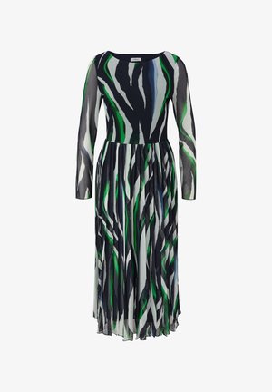 Šaty s dlouhým rukávem a kulatým výstřihem. Potištěny modrozelenými a bílými pruhy na tmavém pozadí. Volný chiffon materiál.