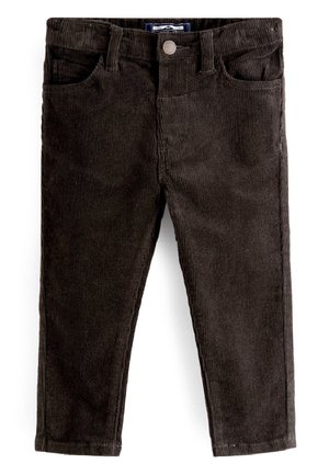 Pantalon en velours côtelé marron foncé avec poches avant, passants pour ceinture et fermeture à bouton métallique, conçu pour les enfants.