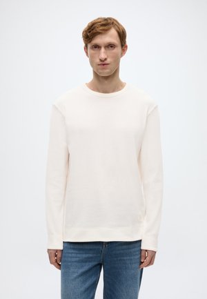 STRUCTURED GARMENT DYE LONGSLEEVE - Jumper - gardenia white