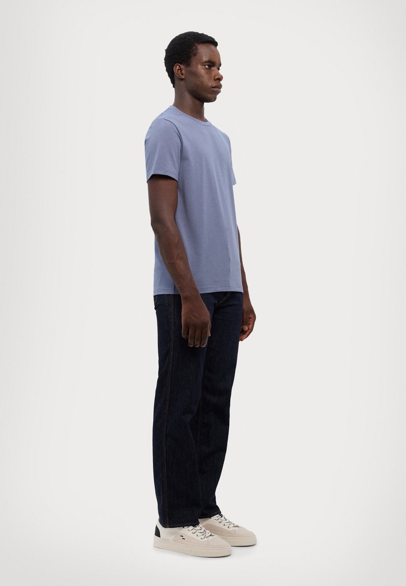Filippa K STRETCH TEE - Lihtne T-särk - grey blue