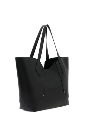 Borsa tote in pelle nera con doppi manici a spalla, bordo superiore leggermente curvo e piccoli dettagli di rivetti dorati vicino alla base.