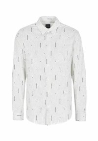 Camicia bianca a maniche lunghe con bottoni, decorata con sottili righe verticali e piccoli motivi testuali neri. Presenta un colletto classico e una tasca sul petto.