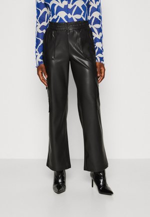 Gina Tricot TROUSERS - Παντελόνι cargo - black