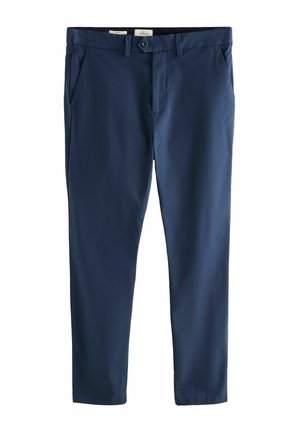 Marineblaue Slim-Fit-Herrenhose mit Gürtelschlaufen, Seitentaschen, Frontknopf und Reißverschluss, flach auf weißem Hintergrund gelegt.