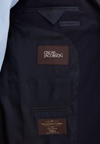 Oscar Jacobson EGO - Marynarka