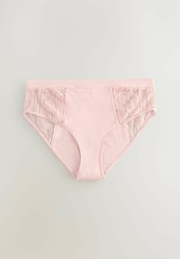 Lichtroze slip met een gladde voorkant, kanten zijkanten en een zachte elastische tailleband. Kenmerkt zich door delicate bloemenkantdetails.