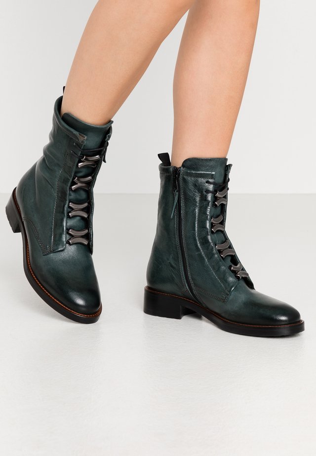 Cowboy/biker ankle boot - lichene