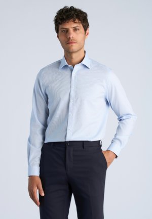Lindbergh, LINDBERGH DOBBY CHECK SHIRT L/S - Hemd - lt blue