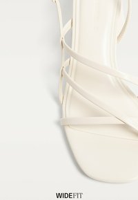 Thumbnail Image 5