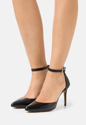 CECILLE - Pumps - black