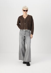 Vero Moda VMINGRID V-NECK - Casaco de malha - chocolate torte