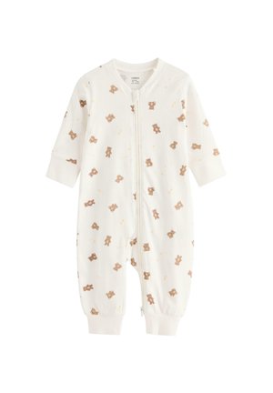 Hvid babyheldragt med lange ærmer og lynlås foran, dækket af små brune bamseillustrationer og subtile gule stjerneaccents.